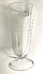 Vintage 1930/40’s FOOTED PHARMACY MEASURING BEAKER Size 5 1/4” Tall W/Pour Spout