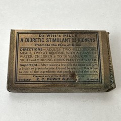 Vintage Quack Medicine Box DeWitt’s Pills Diuretic Stimulant for the Kidneys 2”