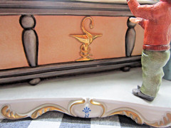 Capodimonte Apothecary Shop Pharmacist Pharmacy Display Gift Ceramic Statue