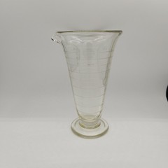 VTG Apothecary Beaker With Spout Measuring Pharmacy Science Lab 8.25″ 16oz GLOW