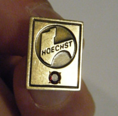 10K Gold Ruby Hoechst Pharmaceutical Chemical Company Vintage Tie Lapel Tack Pin