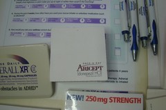 Misc Lot of Pharmaceutical items Drug Rep Stapler pens note pads Doctor sample