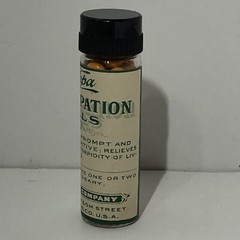 VINTAGE CONSTIPATION TABLETS QUACK MEDICINE BOTTLE ANTIQUE PHARMACY SEALED RARE