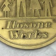 Vintage Metal Paper Weight Advertising Ilosone Pharmaceutical Drug Item