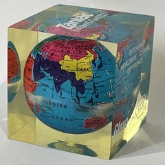 Vintage Zantac Glaxo Roche Pharmaceutical Acrylic Globe Paperweight 2” Square