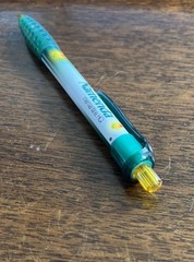 Namenda Medical Drug Rep Pharmaceutical Gel Pen Rare Green Grip Yellow AbbVie