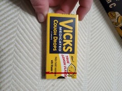 Vintage Lemon Vicks Medicated Cough Drops .10, 20 package case in display box