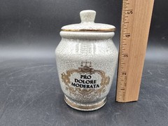 Vintage 1970’s Eli Lilly Pro Dolore Moderata Crackle Porcelain Medicine jar