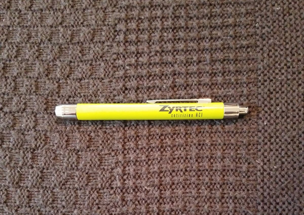 Pharmaceutical Drug Rep Promo Penlight Still Works. 5.5 Inch Promotional