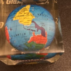 Vintage Zantac Glaxo Roche Pharmaceutical Acrylic Globe Paperweight