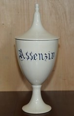 14 LARGE ORIGINAL ANTIQUE ITALIAN APOTHECARY HABERDASHERY CHEMIST CERAMIC JARS