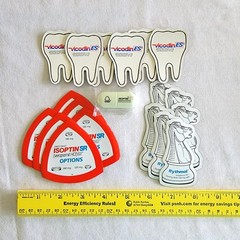 Vtg 19 IsoptinSR Tablet & Triangle Magnet, VicodinES & Rythmol Pharmacy Magnet