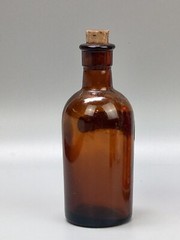 Antique Medicine Chemist Bottle brown AQ Cinnam Conc Davey & Moore