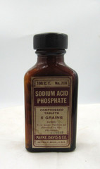BW – 1940’s Parke, Davis & Co Detroit Mich Phosphat 3 5/8″ Amber Medicine bottle