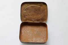 Antique German RISINETTEN Medical Pills Empty Tin Box 1940’s