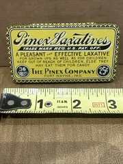 Vintage Pines Laxatives Tin / 36 tablets 25 cents! great colors & graphics. H14