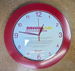 RARE MERCK PHARMACEUTICAL ADVERTISING SINGULAIR WALL CLOCK