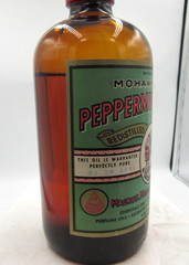 MM – 1950’s Magnus, Mabee & Reynard NY Indian Peppermint Oil 7 5/8″ Amber Medici
