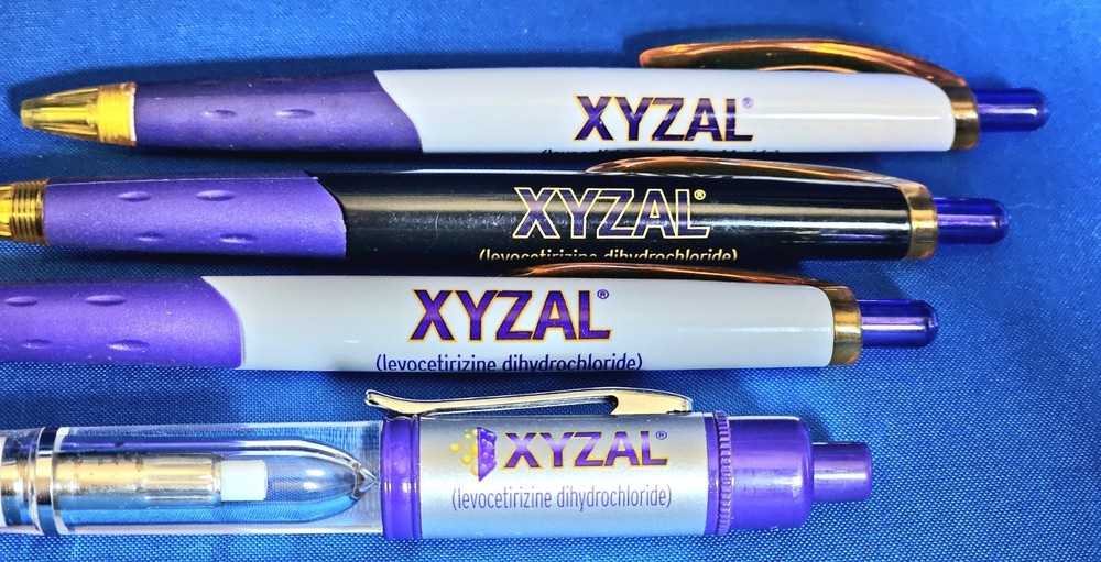 XYZAL 4 Drug Rep Ink PEN Light Up Purple Gold Collectible Pharmaceutical Medical