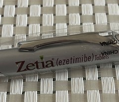 Drug Rep Pharmaceutical Memorabilia Metal ZETIA Pen w/Plastic Cover, NIP