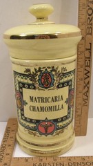 VINTAGE CERAMIC POTTERY APOTHECARY JAR W/LID MATRICARIA CHAMOMILLA PHARMACY