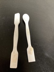 Lot Of 22 Coors Spatulas And Pyrex 9800 Test Tubes