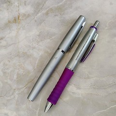 HTF 2 Zyprexa Pens Drug Rep Pharmaceutical Promo Medical Advertising Metal *READ