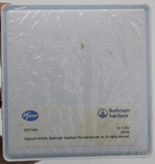 Pfizer 2006 Desk Sticky Note Pad Holder Pharm Rep Swag Spiriva HandiHaler SEALED