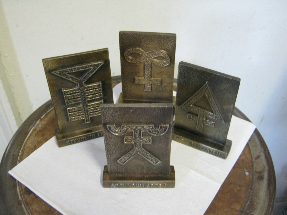 VINTAGE drug promo PHARMACY TINACTIN BRASS BOOKENDS SECUNDUM ARTEM