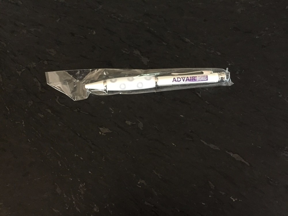 Drug Rep Pens „ADVAIR DISKUS“ Thin Heavy Metal White and Purple w/Gripper Rare!