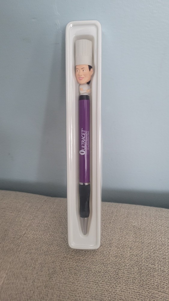 Rare Ultracet Drug Rep Pharmaceutical Purple Metal Twist Pen Chef Head Topper