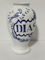1989 Lilly Made in Portugal Blue & White Apothecary 10″ Vase Diascord