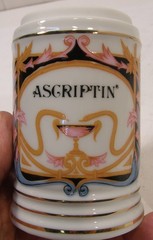 VINTAGE PORCELAIN ASCRIPTIN APOTHECARY PHARMACY JAR W/LID DRUG REP PHARMA
