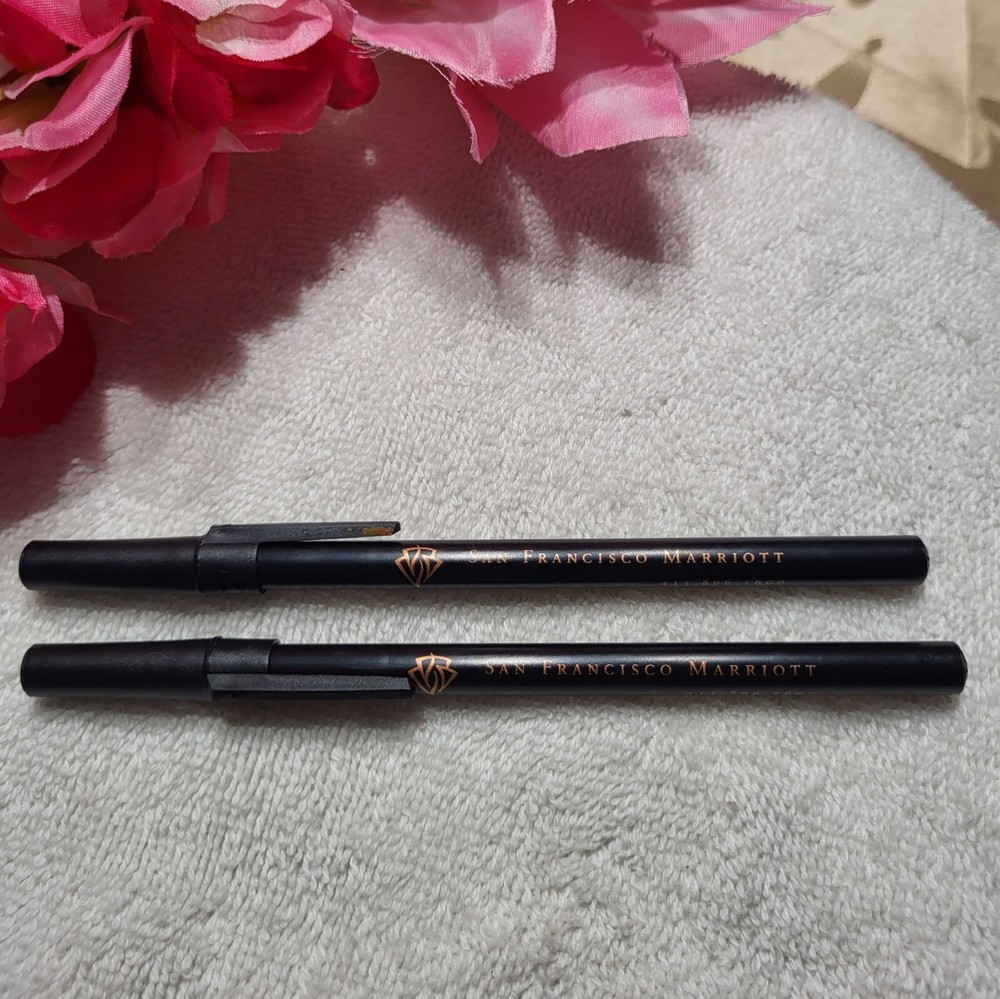 2 Marriott Hotels Resorts Suites Pen- READ