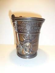 Pharmaceutical Apothecary Brass Mortar & Pestle Secundum Artem Statue Liberty