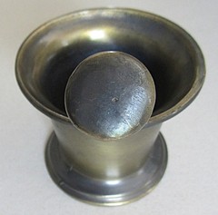 VINTAGE APOTHECARY BRASS PLATED MORTAR & PESTLE~3 7/8″ TALL~4.5″ TOP~4″ BASE