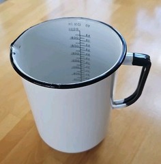 Vintage Enamelware Pitcher White Black Medical Measuring Cup 2000 cc 64 Oz. L@@K