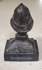 1977 Oxford Bobby Figure Bust Bristol Laboratories Tegopen Promo Statue (BX 32)