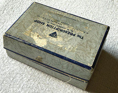 RX PRESCRIPTION CARDBOARD BOX, 1941. „The Prescription Shop“ Mason City, Iowa.