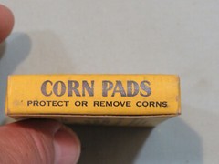 Vintage NOS Jiffy Deluxe Corn Pads, Original Box w/Contents