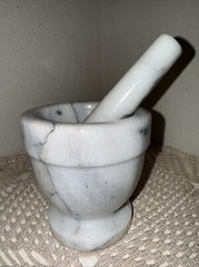 Vintage 1960’s White Italian Marble Mortar And Pestle 3+ Pounds 4-1/8” H x 4” W