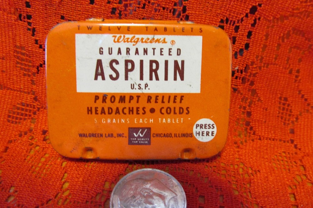 Vintage Walgreens Aspirin tin, Walgreen Lab. Inc. Chicago, USA