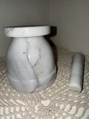 Vintage 1960’s White Italian Marble Mortar And Pestle 3+ Pounds 4-1/8” H x 4” W