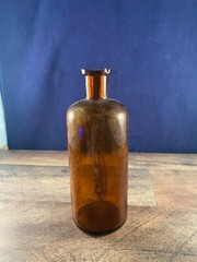 Lehn & Fink New York Brown Glass Apothecary Medical Chemical Bottle 3″Dia X 7.5″