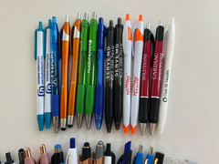 31 Lot Promo PENS Healthcare, Medical Services, Aging,Senior Living, Humana, UNH