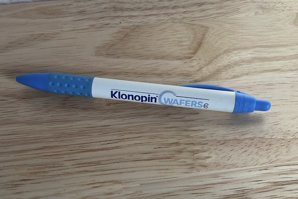 Pharmaceutical Drug Rep Vintage Pen Klonopin Clonazepam Wafers Blue & White