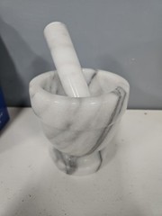 Marble Footed Mortar & Pestle Apothecary Pharmacy Medicine Herb Spice Grinder 4″