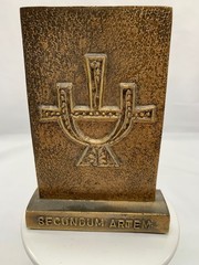 Vintage 1978 Tinactin Secundum Artem Bronze Plaque Paperweight Engraved Relief
