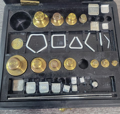 Vintage Bristol Myers Set of Pharmacutical Brass Weights in Original Box