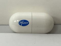 Pfizer Celebrex Drug Rep Pharmaceutical Promo Plastic Pill Shaped Box Case